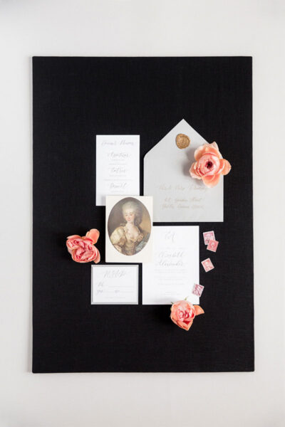 Легкий фотофон для предметной съемки полиграфии украшений туфель деталей на свадьбе Styling board