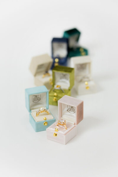 Loop and Lock Petite Ring Boxes